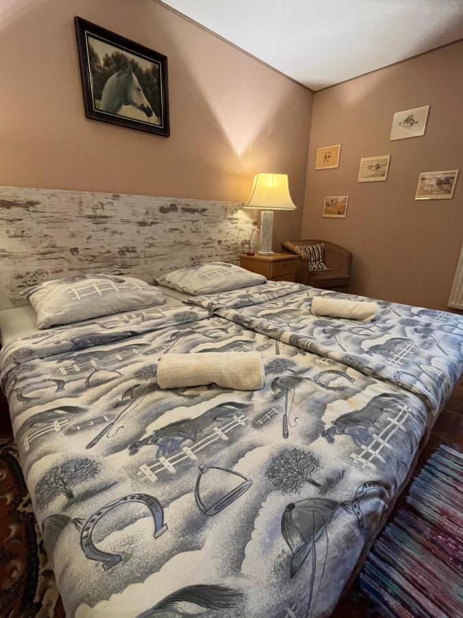 Erdei Vendeghaz Hotel Bogot ภายนอก รูปภาพ